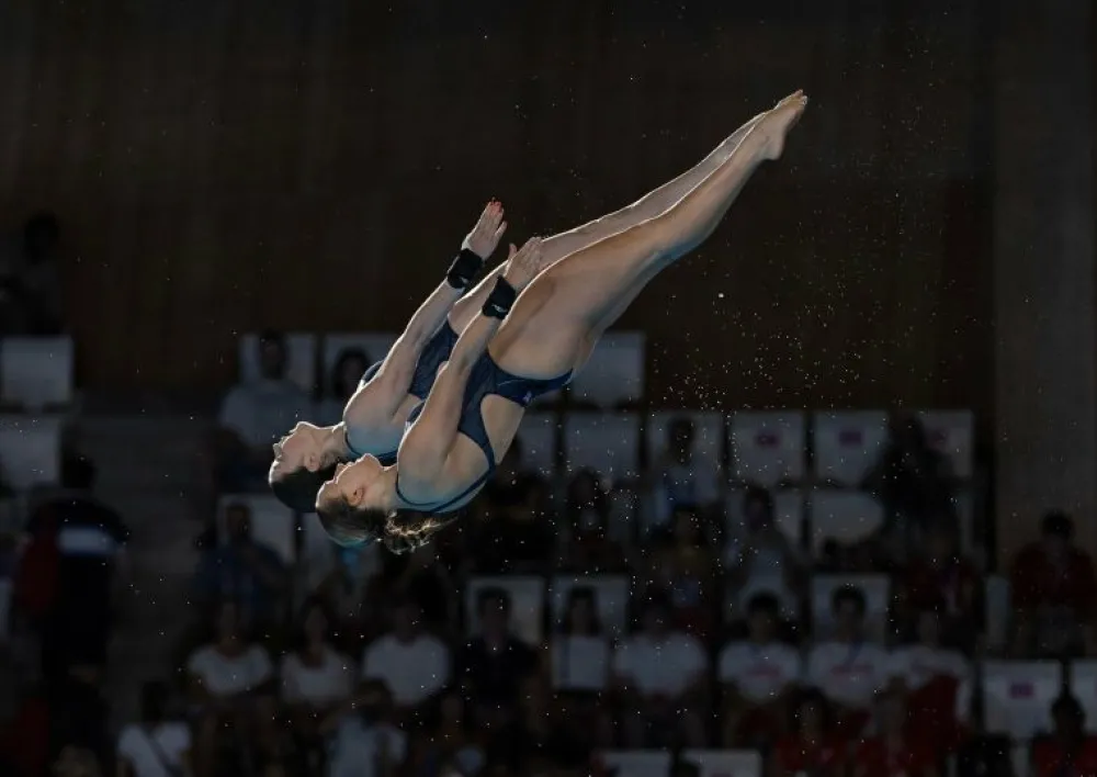 Team GB Paris Art Print 'Spendolini-Sirieix & Toulson Dive Into History'